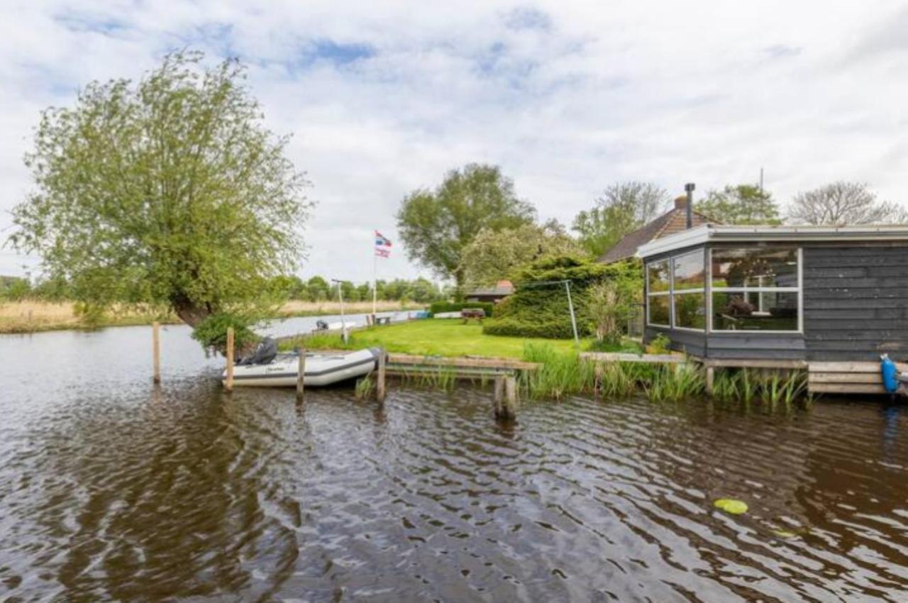 Buiten Huisje aan de Vaart 1 Matsloot Buitenkant foto